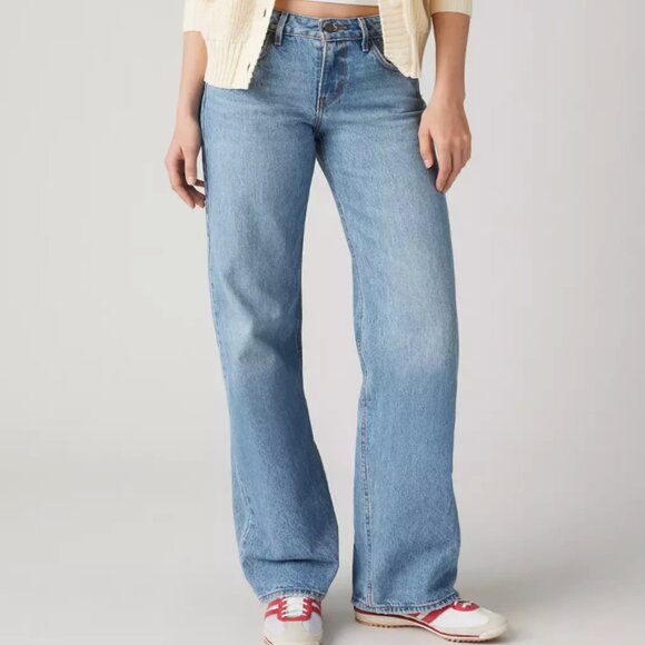 Low Loose Levi’s Women’s Medium Wash Jeans 26x32 - Picture 1 of 5